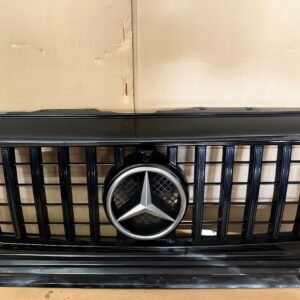 Alternative view of Mercedes G 500 AMG 463 Complete Front Section