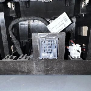 Alternative view of Mercedes-Benz V-Class Center Console Refrigerator