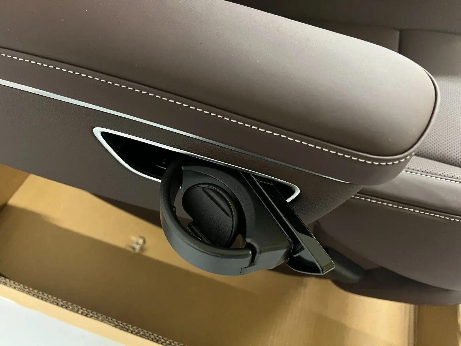 Mercedes-Benz V-Class W447 Luxury Seat - Image 13