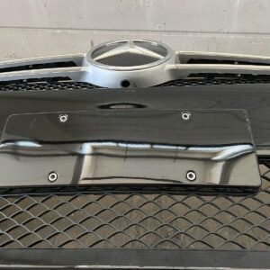 Alternative view of Mercedes-Benz V-Class W447 Front Bumper