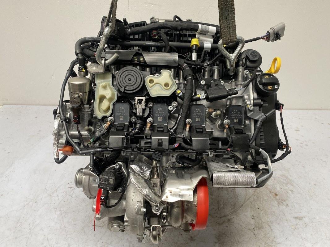 VW Tiguan 2.0 TSI Complete Engine - Image 3