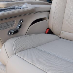 Alternative view of Mercedes Luxury Seats W447 V-Class