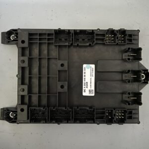 Alternative view of Mercedes-Benz Control Unit