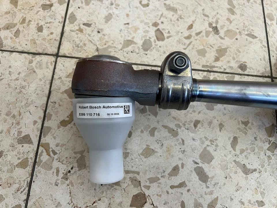 Mercedes-Benz Actros Power Steering Working Cylinder - Image 6