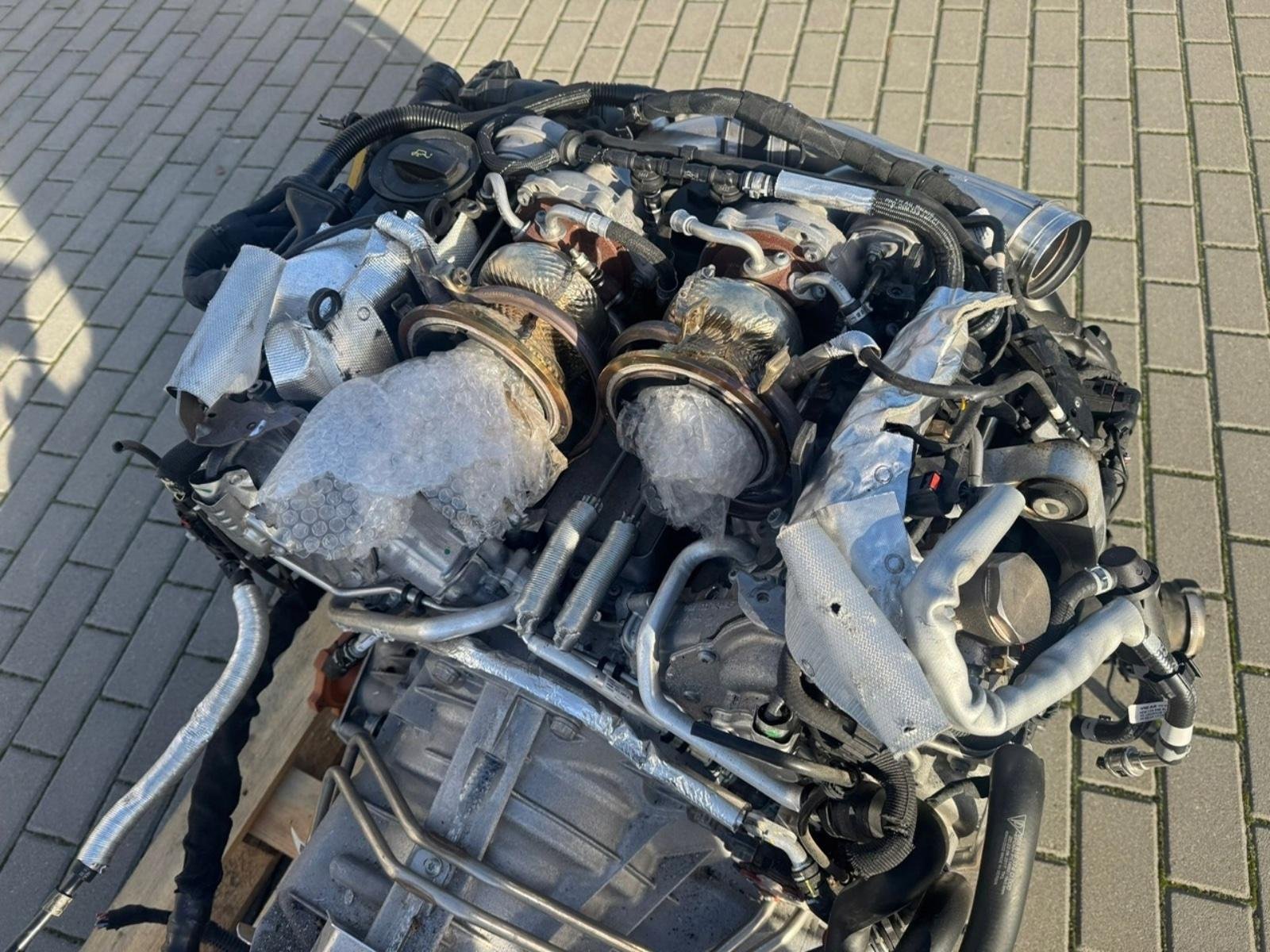 Porsche Macan GTS DGR Engine – Complete with Attachments - Image 6