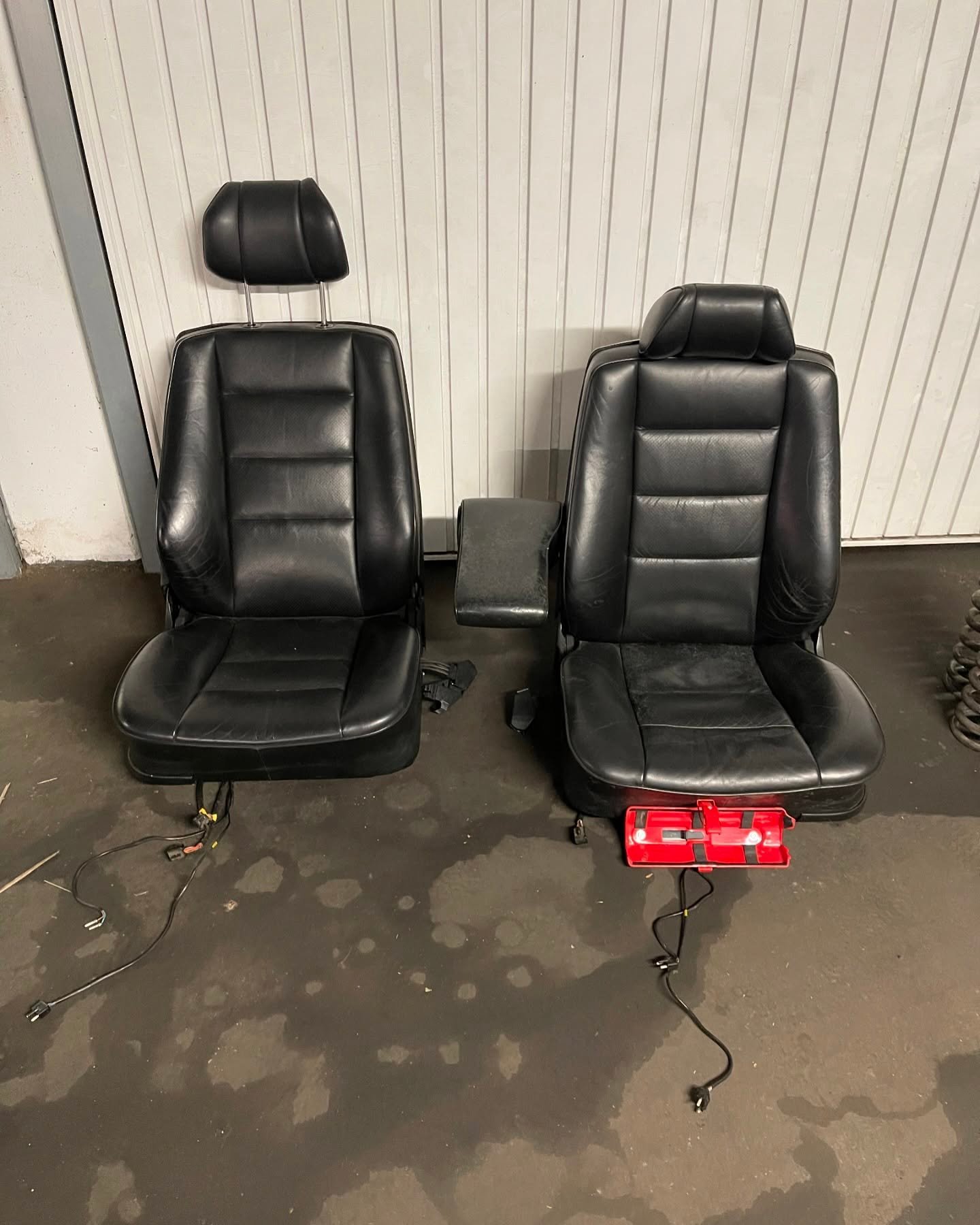 Genuine Mercedes-Benz C126 SEC Coupe Front Seats