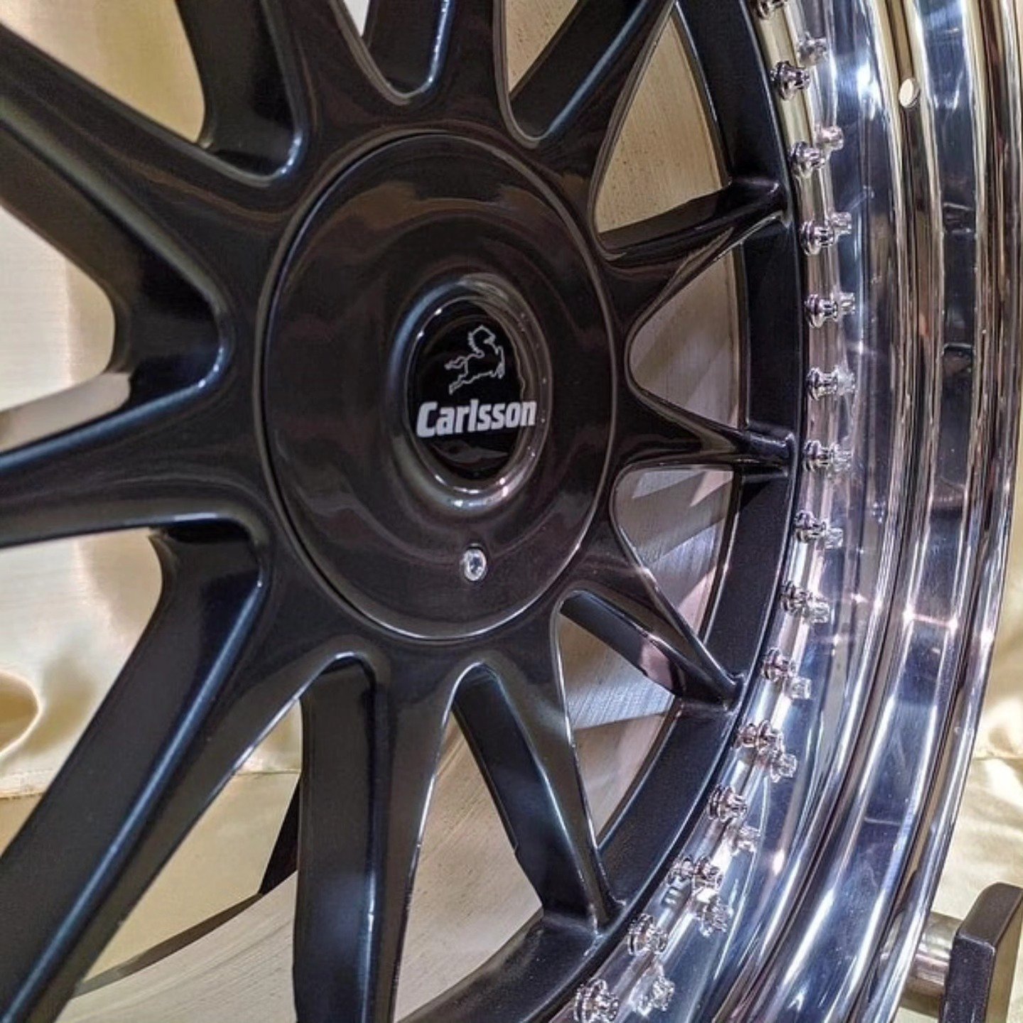 CARLSSON R19 Staggered Wheel Set - Image 4