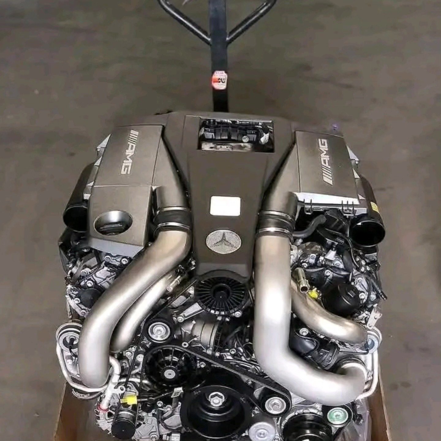 Mercedes-Benz M157 5.5L BiTurbo V8 AMG Engine - Image 4