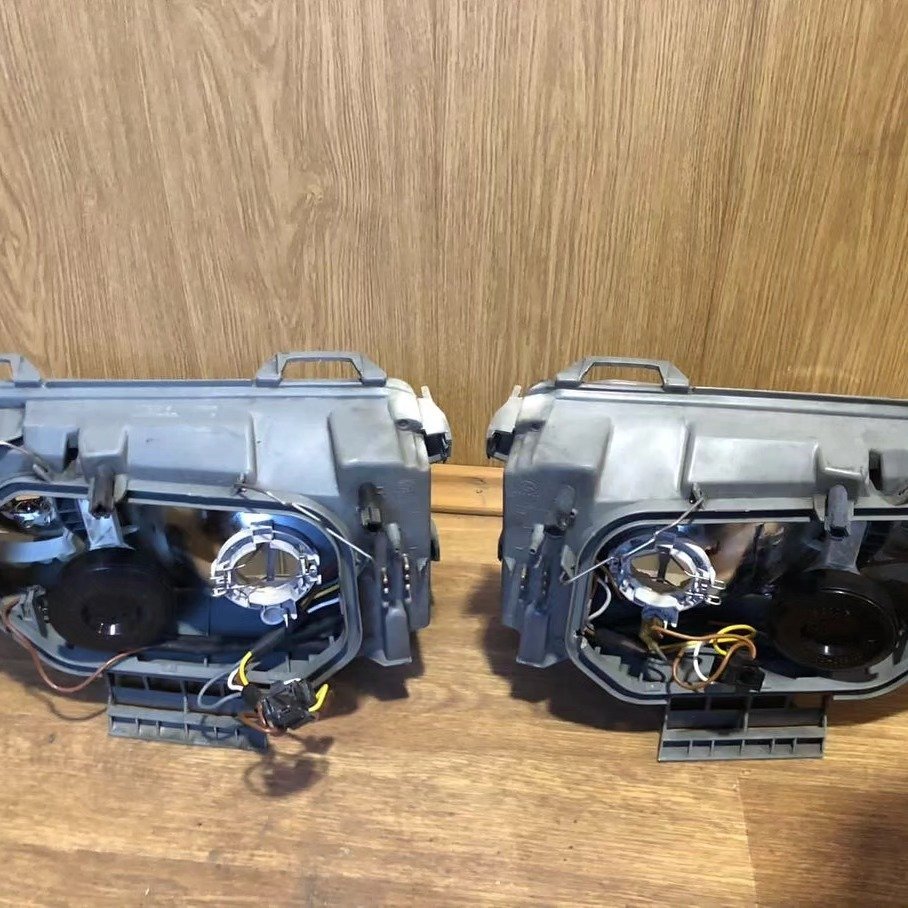 Hella E500 Headlights - Image 2