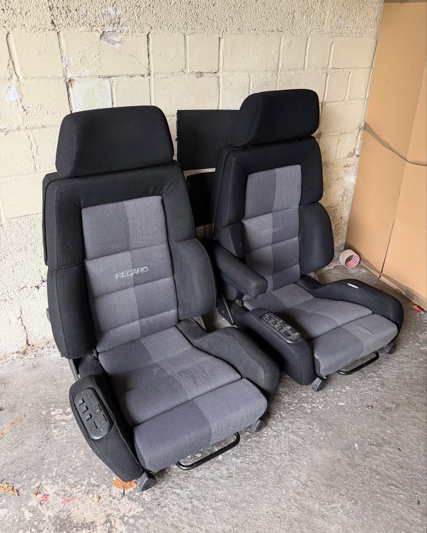 Recaro Classic Seats with Armrest