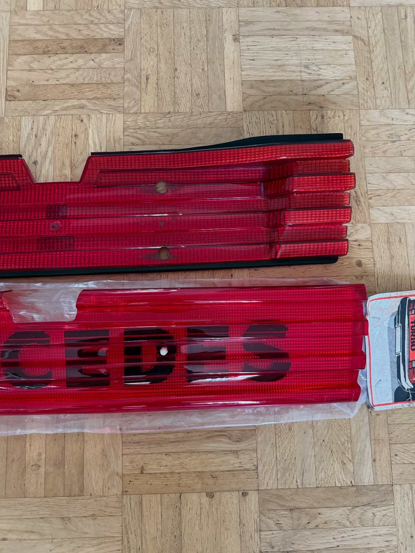 Mercedes-Benz Reflector - Image 6
