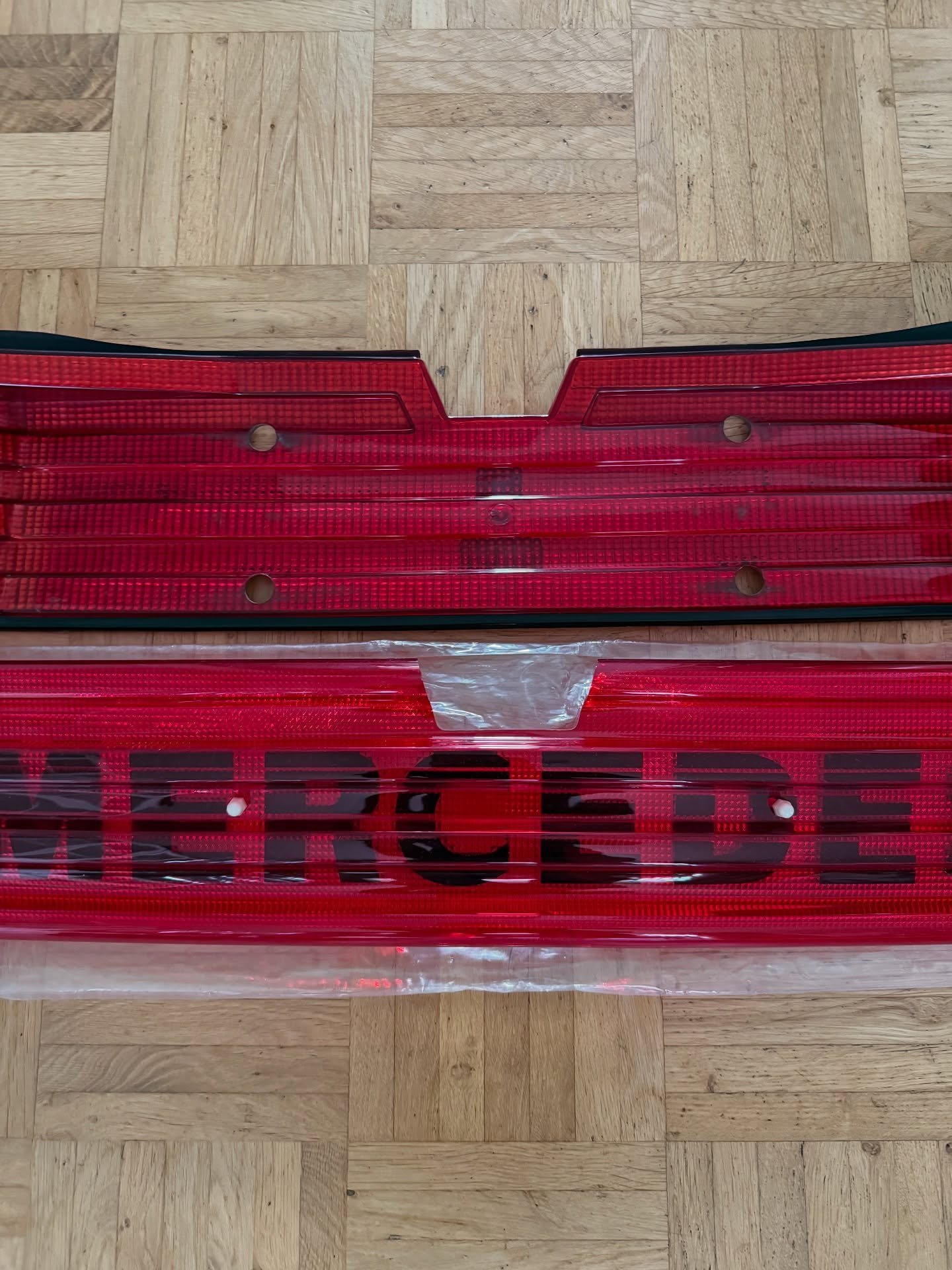 Mercedes-Benz Reflector - Image 5