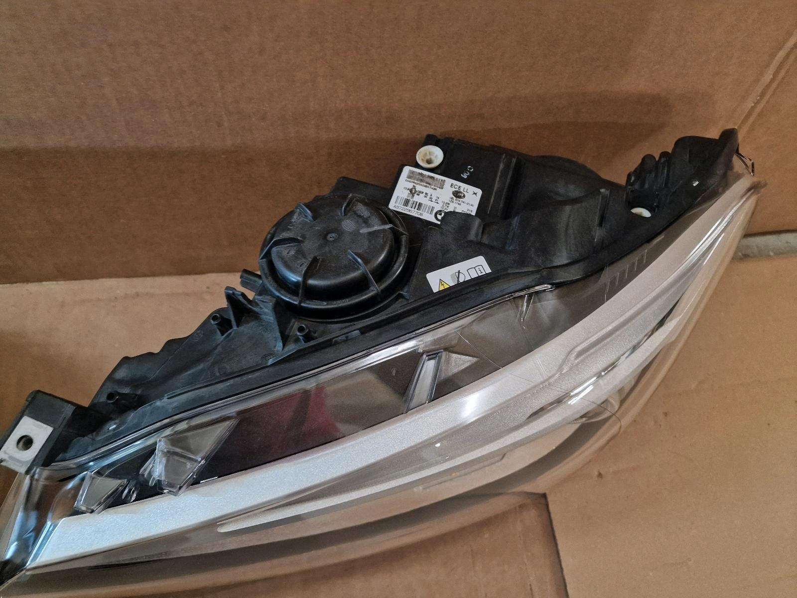BMW F20/F21 VFL Xenon AHL headlights - Image 6