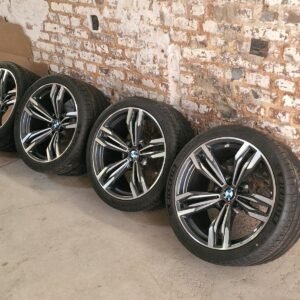 Alternative view of BMW M6 wheel set