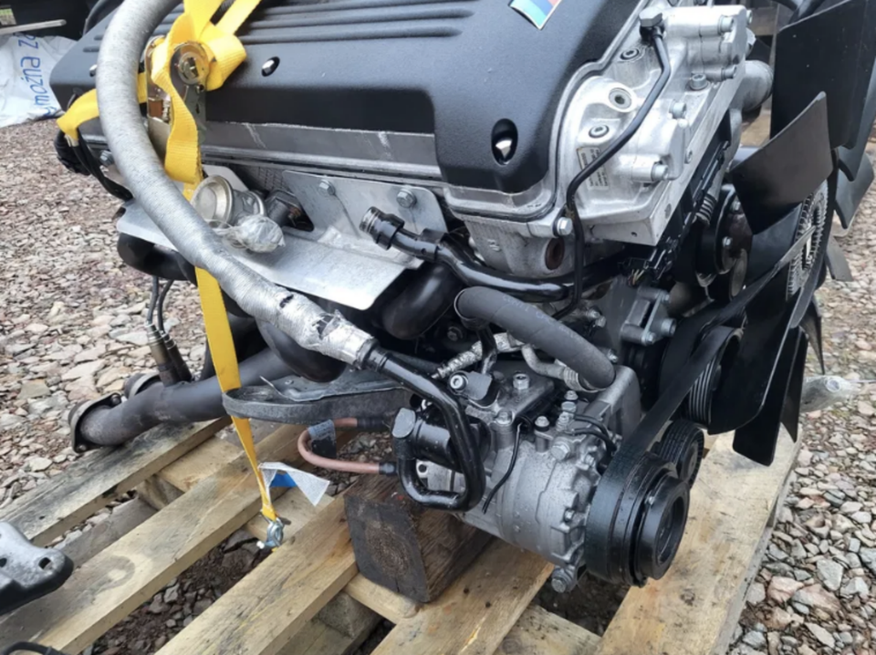 BMW M3 E46 S54B32 Engine - Image 6