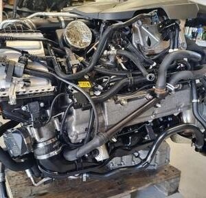 Alternative view of BMW S63B44T0 Engine