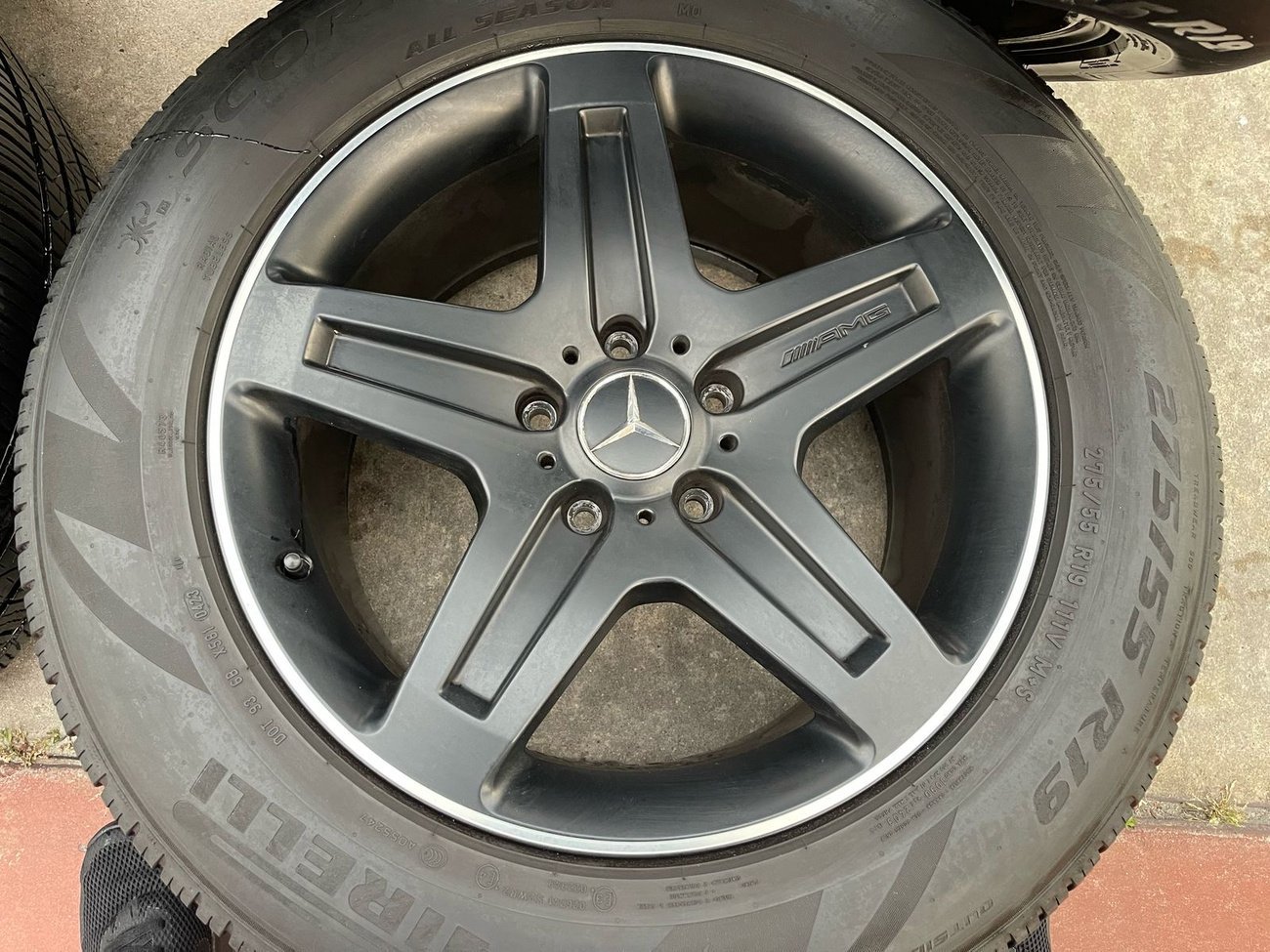 Factory 19″ AMG Wheels & Tires for W463 - Image 4