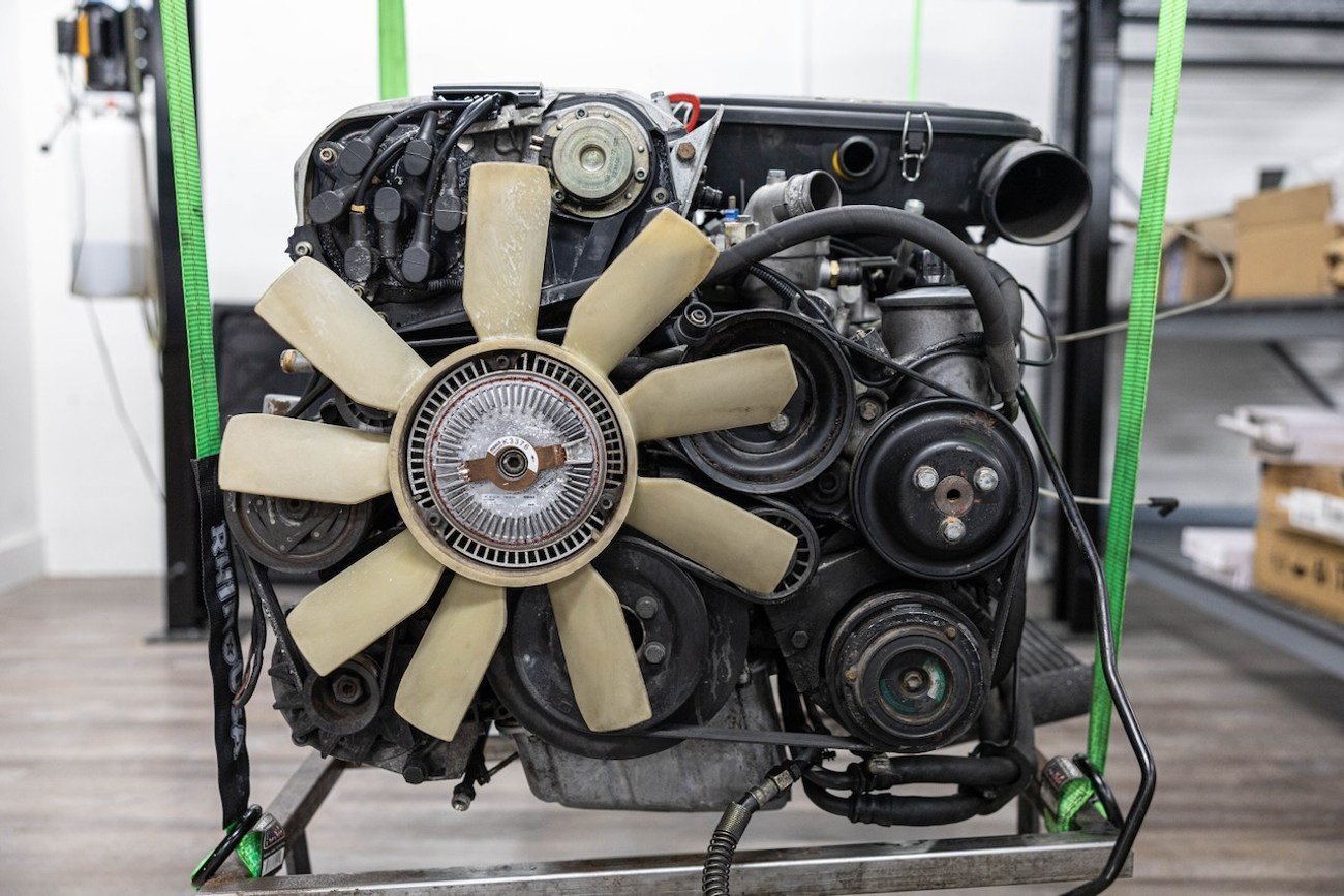 AMG M104 3.4L 24v Engine & 722.5 5-Speed Transmission - Image 24